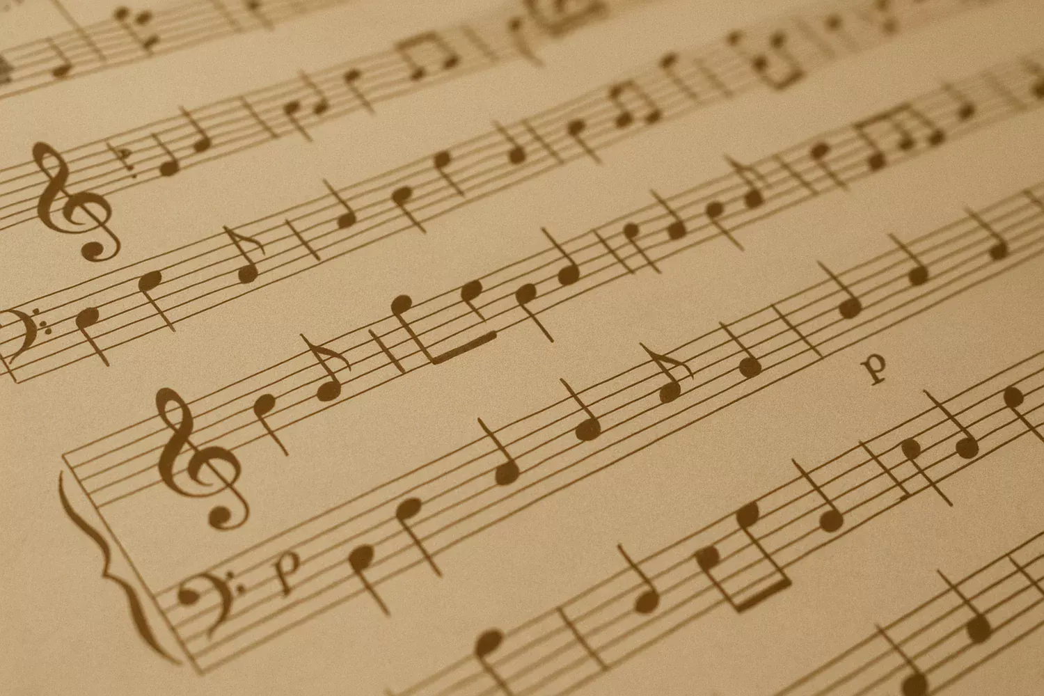partition en musique d88f8989 f46b 424a 82cb cb714972398f